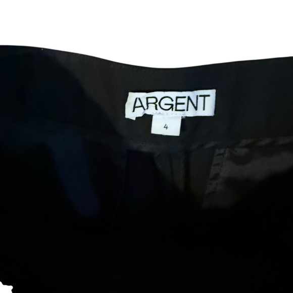 Elegant Black Women's Trousers - Picture 7 of 7